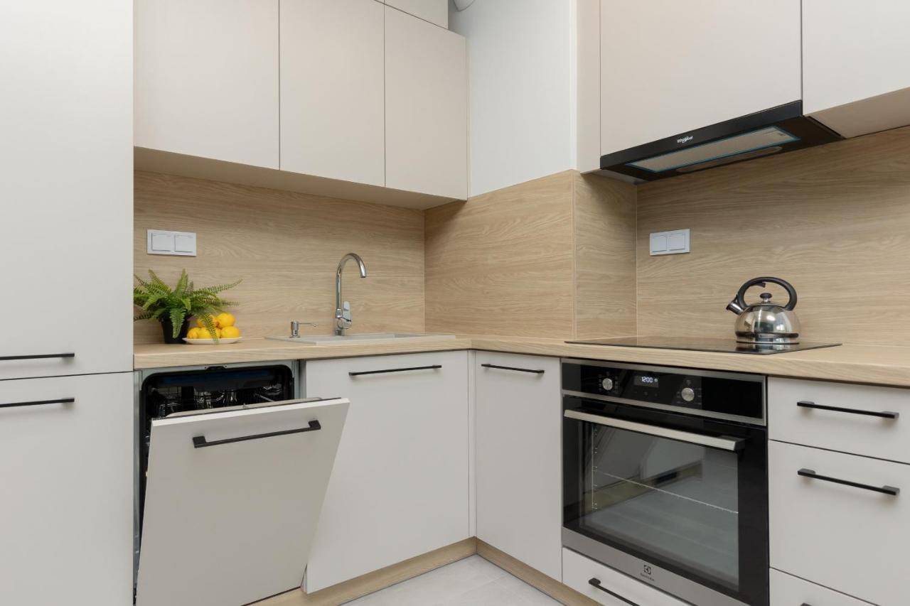 Appartamento Goodnight Bialoleka With 2 Bedrooms & Parking By Renters Varsavia