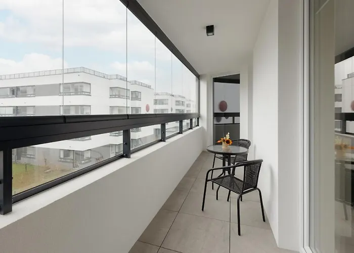 Goodnight Apartments Bialoleka With 2 Bedrooms & Parking By Noclegi Renters