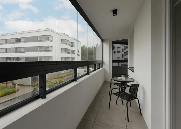Goodnight Apartments Bialoleka With 2 Bedrooms & Parking By Noclegi Renters